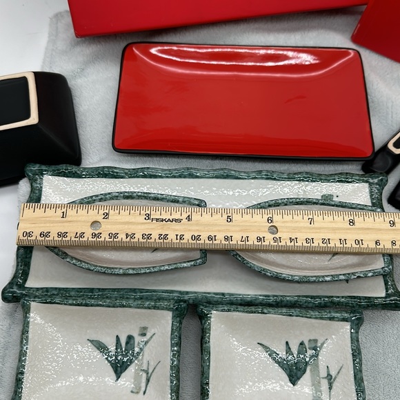 Sushi For Two Box Kit-Includes Ceramic/Porcelain Trays & Dishes w/How-to Book - Picture 11 of 16